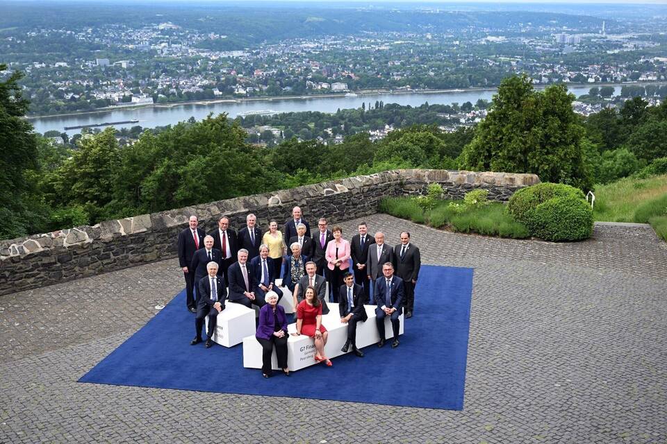 G7 G7