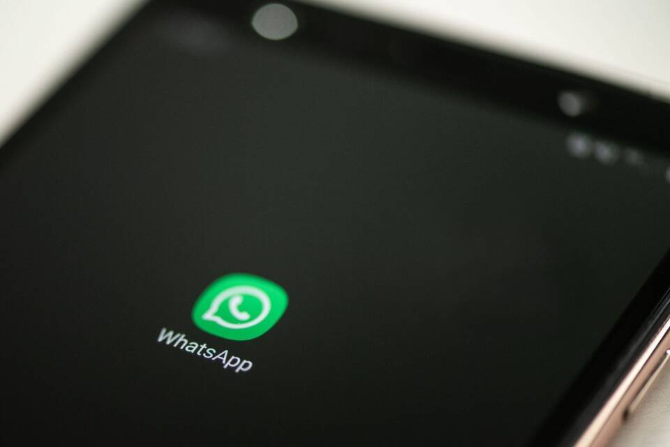 WhatsApp WhatsApp
