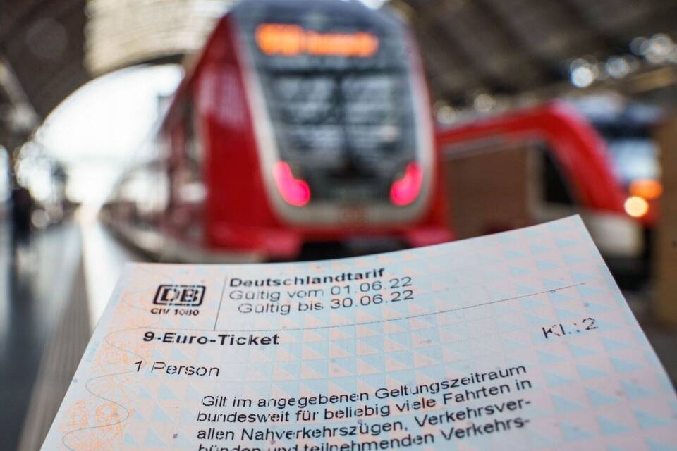 9-Euro-Ticket 9-Euro-Ticket
