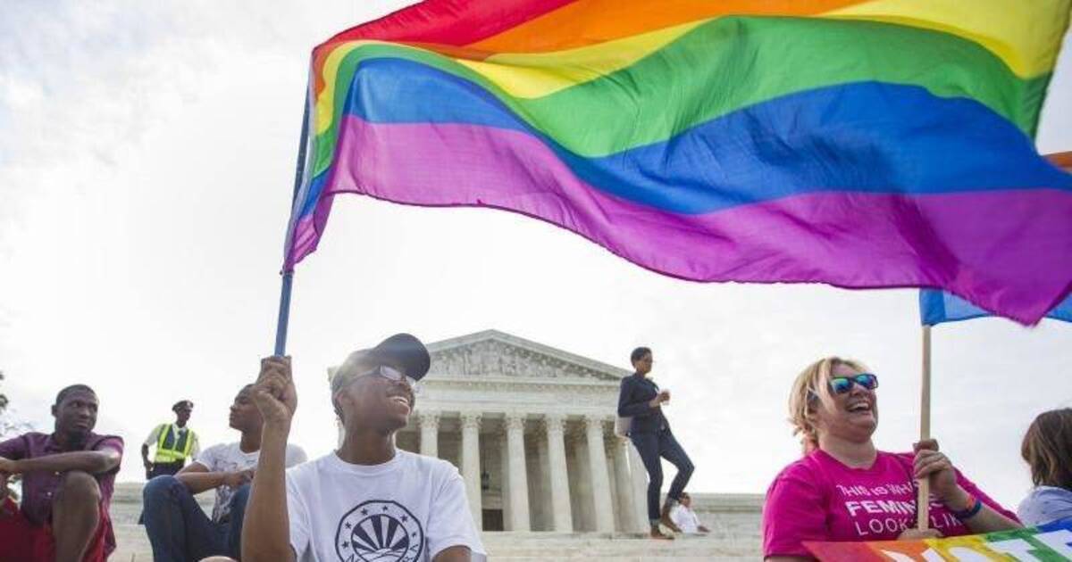 однополые браки в сша. сша разрешила однополые. штаты в сша против однополых. однополые браки. брака в американской школе.