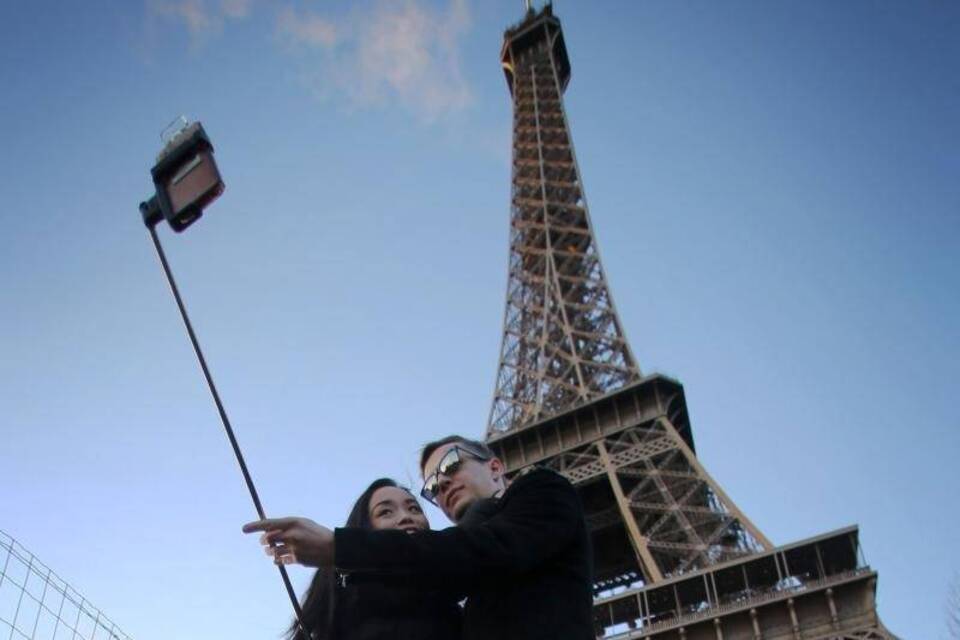 Selfie vor dem Eiffelturm
