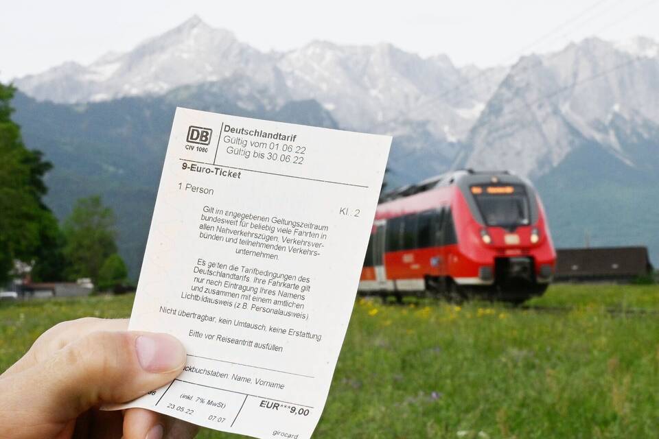 9-Euro-Ticket 9-Euro-Ticket