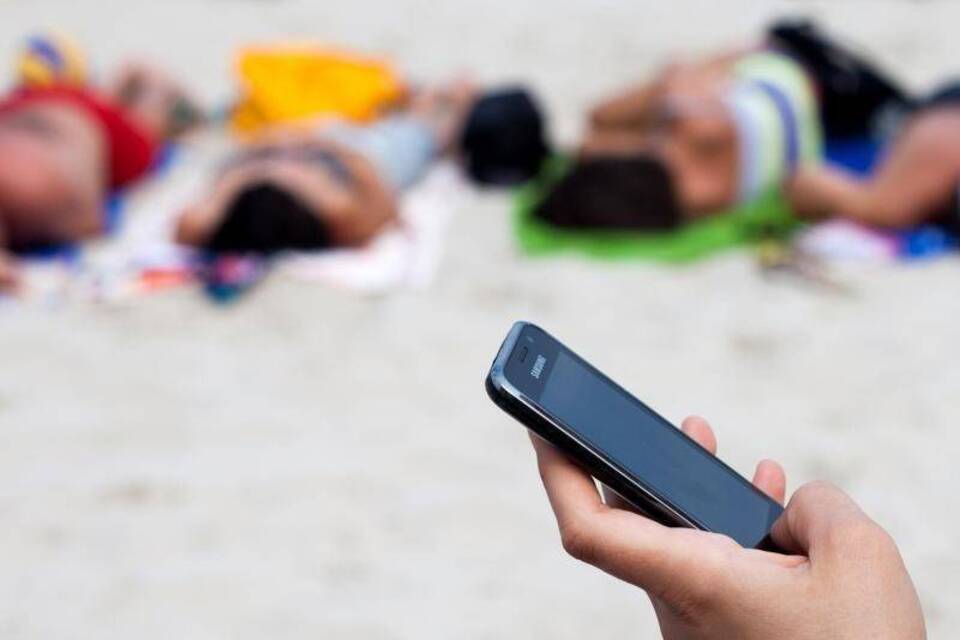 EU will Roaming-Gebühren 2017 weitgehend beenden - Politik - Rhein-Neckar-Zeitung