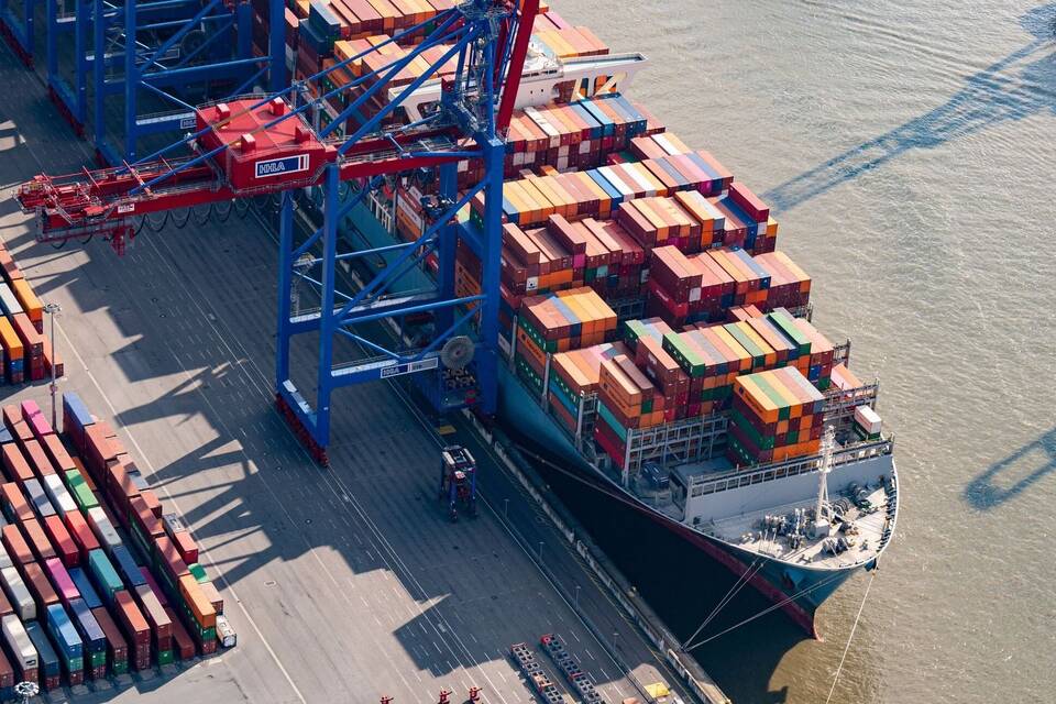 Containerschiff Containerschiff