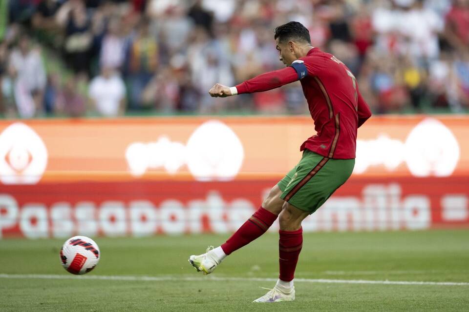 Cristiano Ronaldo Cristiano Ronaldo
