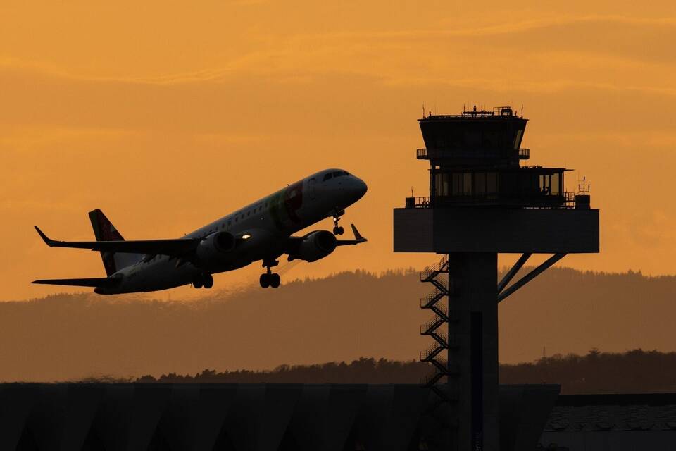 Flughafen Flughafen