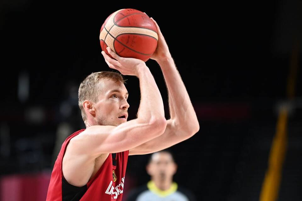 Niels Giffey Niels Giffey