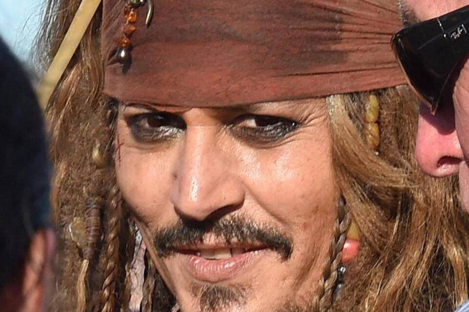 Johnny Depp als Captain Jack Sparrow Johnny Depp als Captain Jack Sparrow