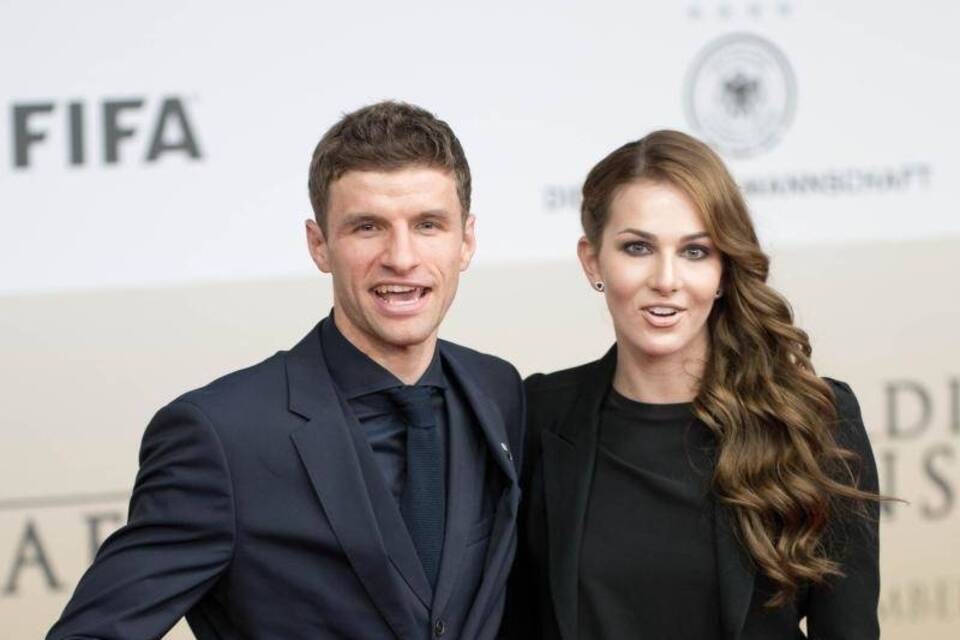 Thomas Müller und Frau Lisa Thomas Müller und Frau Lisa
