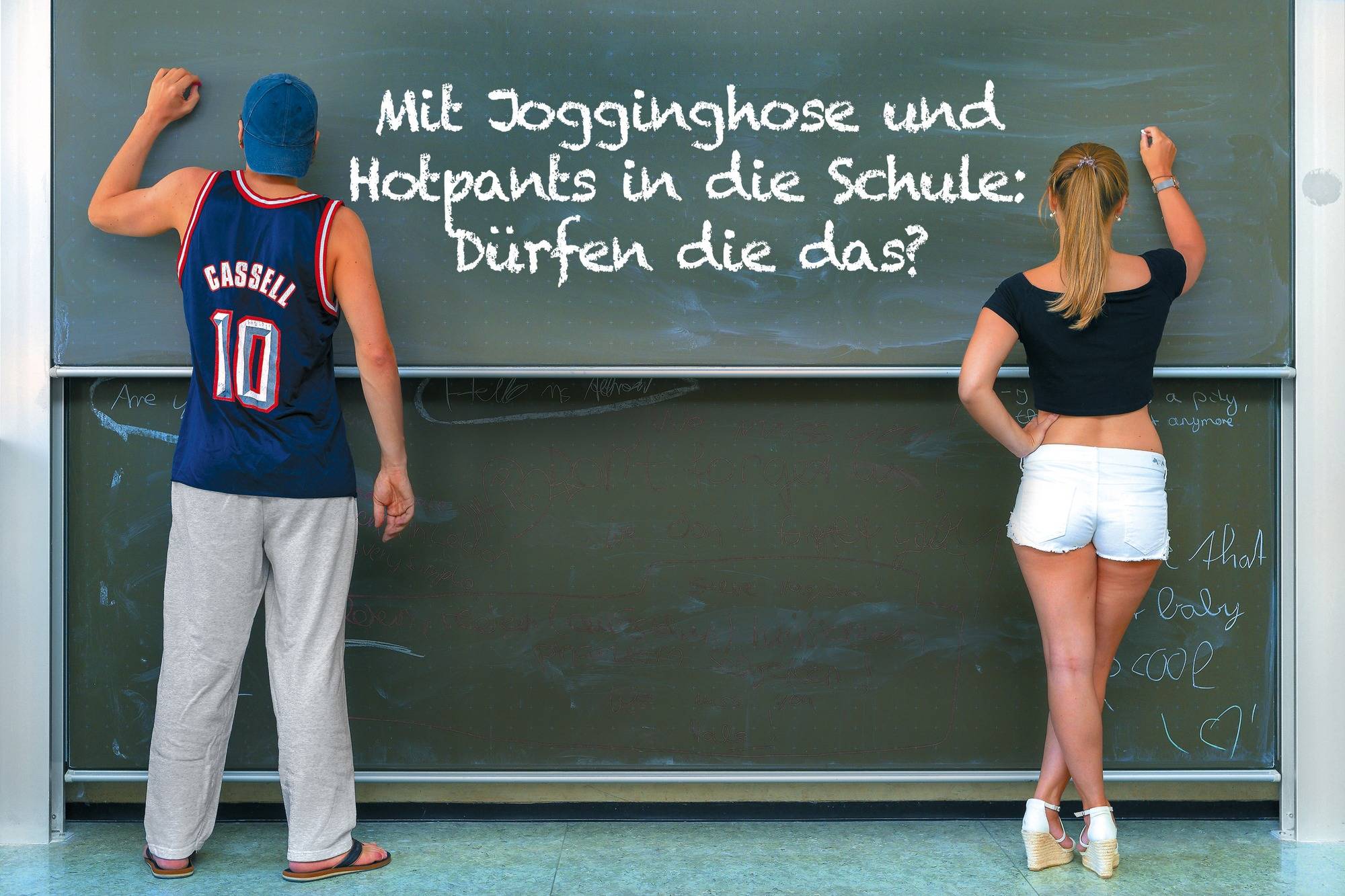 Junge holt sich in der schule einen runter