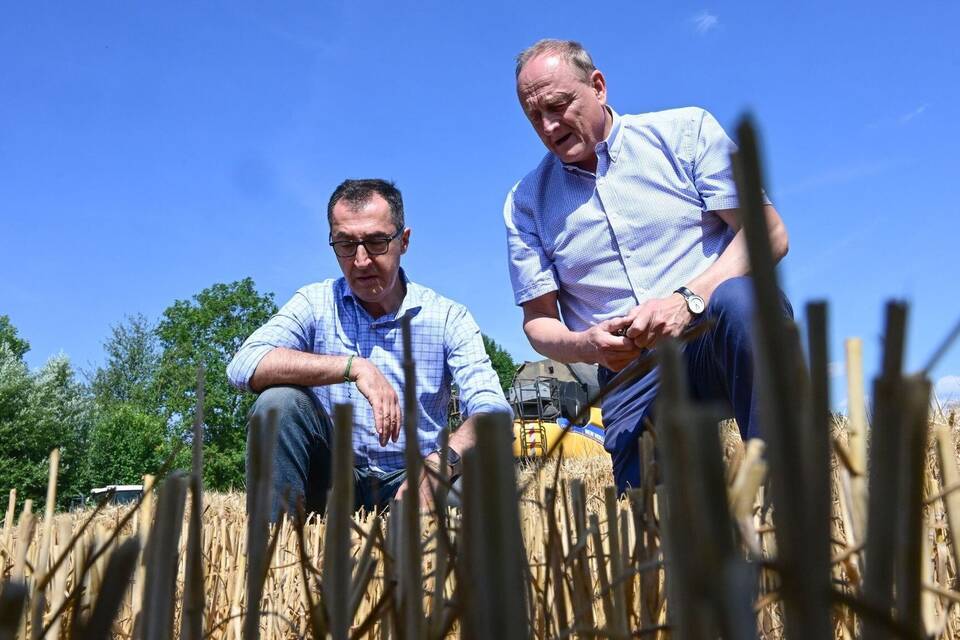 Özdemir besucht Bauernpräsident