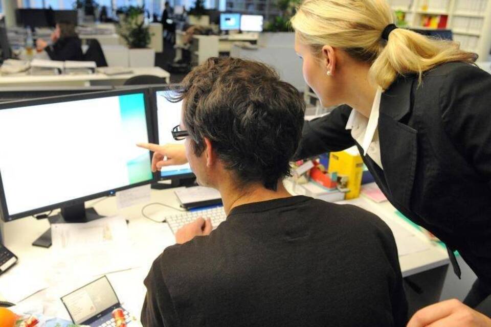 Frauen bei der Arbeit Frauen bei der Arbeit