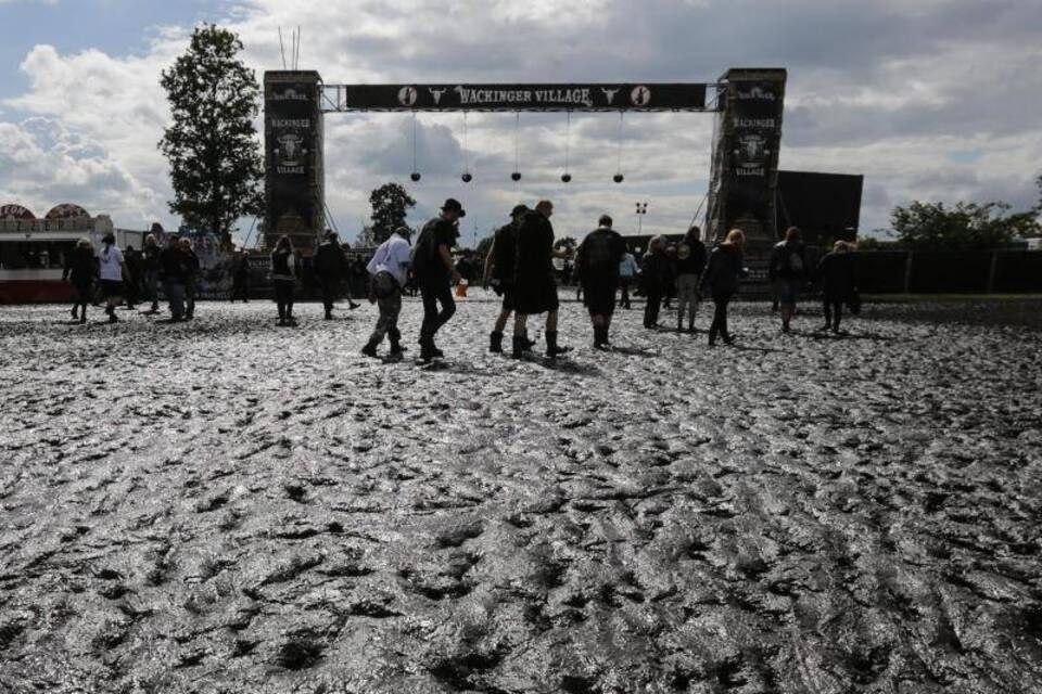 Heavy-Metal-Fans kommen nach Wacken Heavy-Metal-Fans kommen nach Wacken