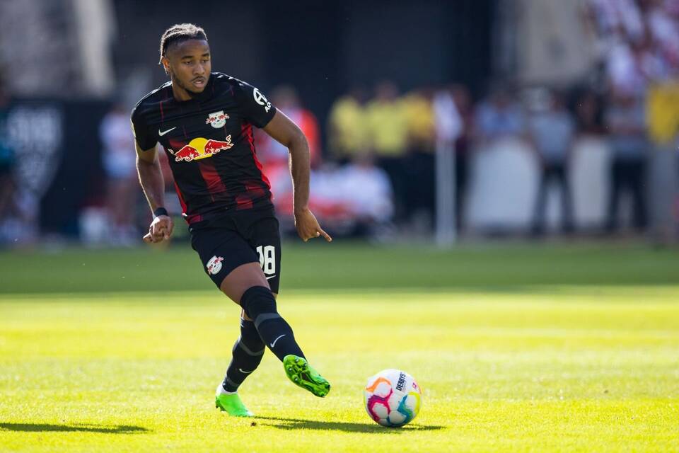 Auszeichnung RBProfi Nkunku als Fußballer des Jahres geehrt Fußball