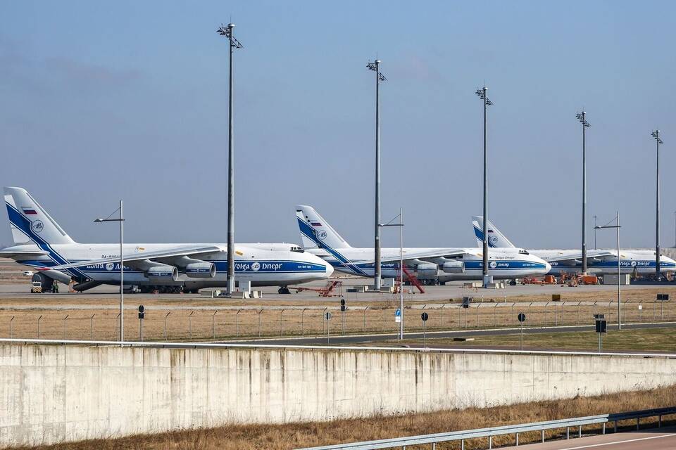 Russische Maschinen am Flughafen Leipzig/Halle Russische Maschinen am Flughafen Leipzig/Halle