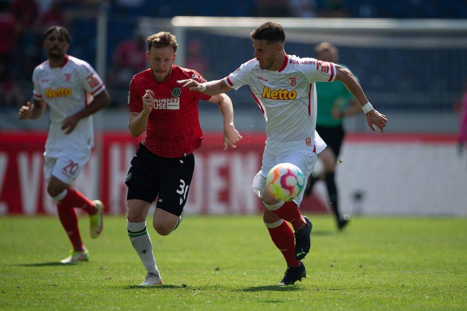 Hannover 96 - Jahn Regensburg Hannover 96 - Jahn Regensburg