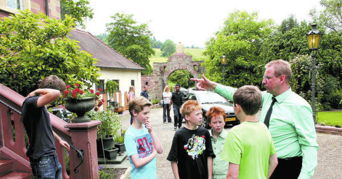 Hotel Schloss Neuburg Obrigheim 2 Hrs Sterne Hotel Bei Hrs Mit