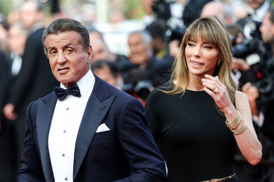 Flavin reicht Scheidung von Stallone ein Flavin reicht Scheidung von Stallone ein
