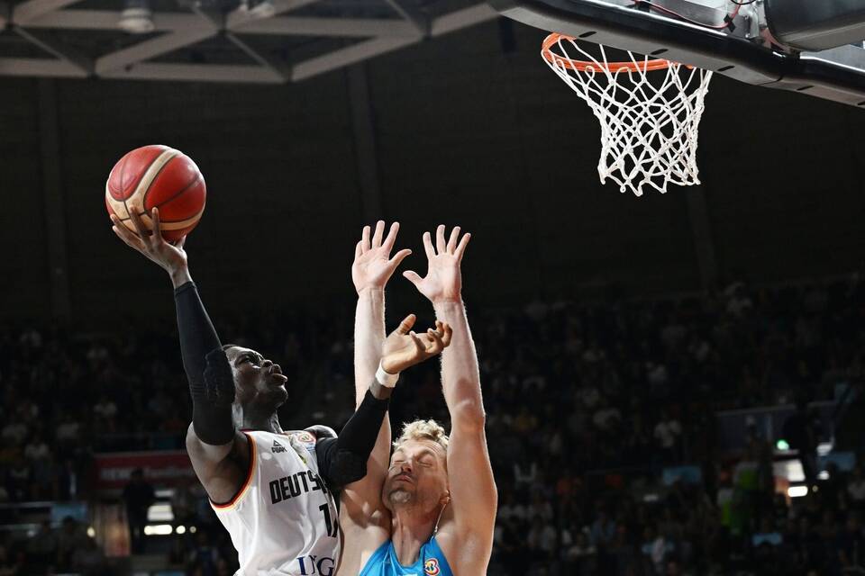 Dennis Schröder Dennis Schröder
