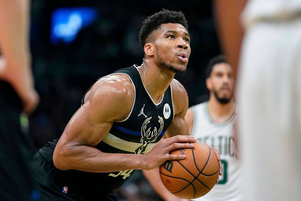 Antetokounmpo Antetokounmpo