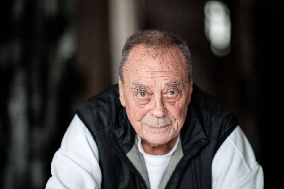 Günther Uecker Günther Uecker