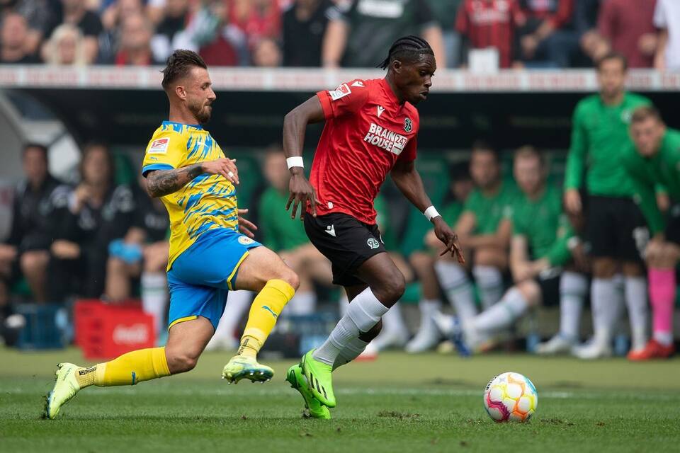 Hannover 96 - Eintracht Braunschweig Hannover 96 - Eintracht Braunschweig