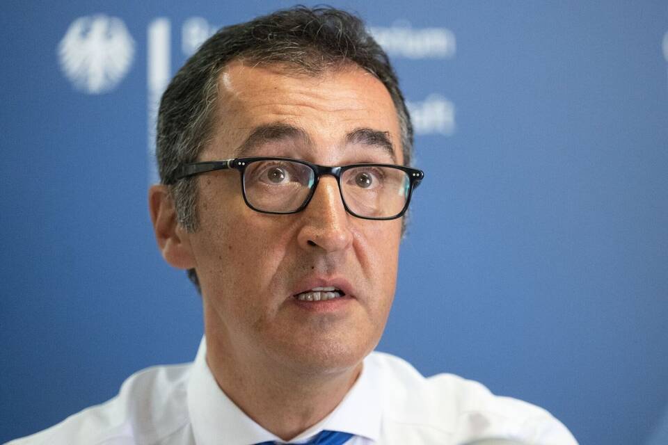 Cem Özdemir Cem Özdemir