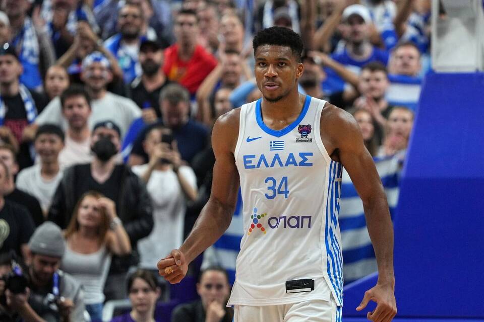 Giannis Antetokounmpo Giannis Antetokounmpo