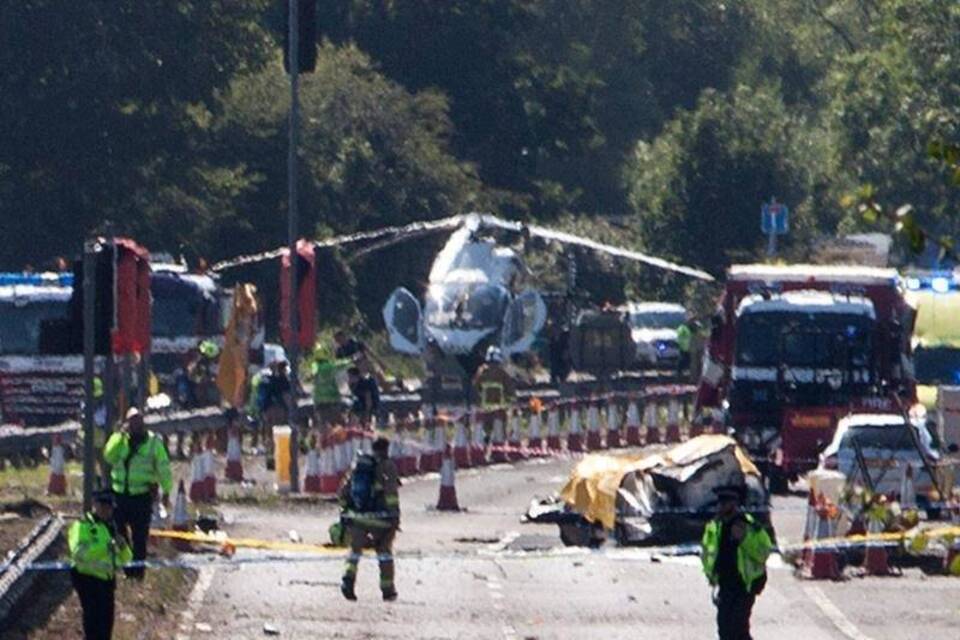 Kampfjet stürzt bei Flugschau ab sieben Tote Panorama RheinNeckarZeitung Kampfjet stürzt bei Flugschau ab sieben Tote Panorama RheinNeckarZeitung