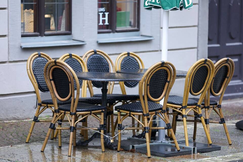 Leere Stühle Leere Stühle