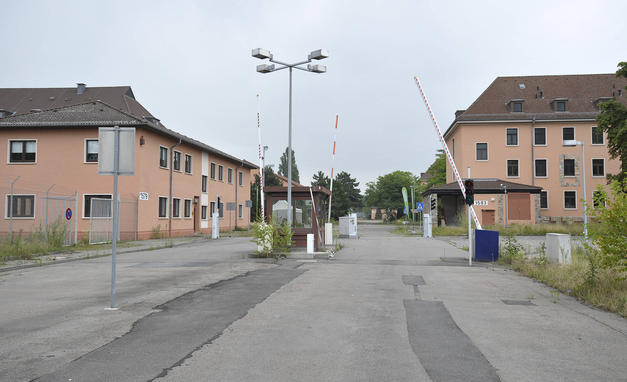 Wird Die Ehemalige Us Kaserne Spinelli Zur Fluchtlingsunterkunft Nachrichten Aus Mannheim Rnz