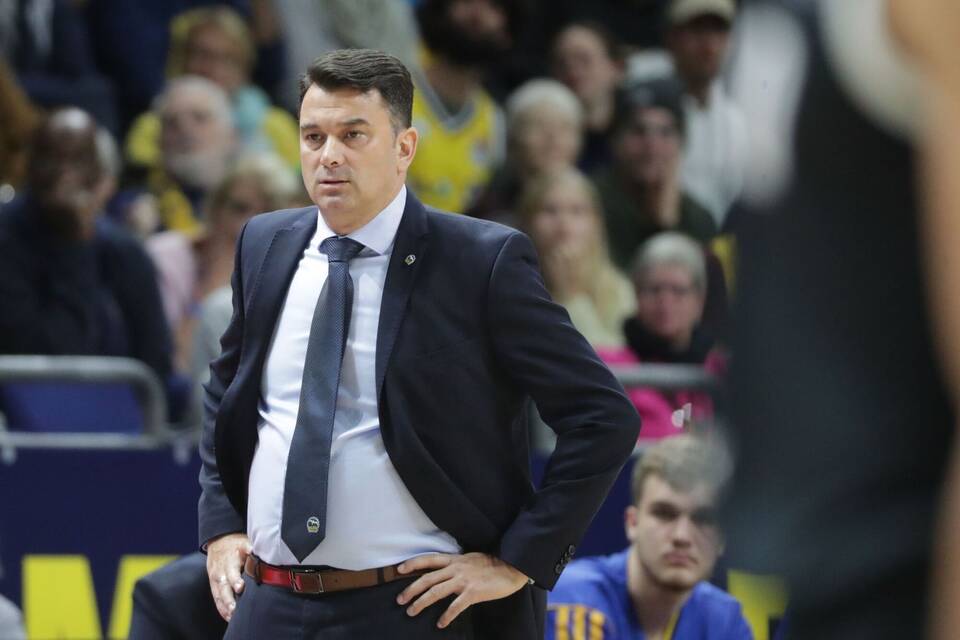 Alba-Coach Alba-Coach