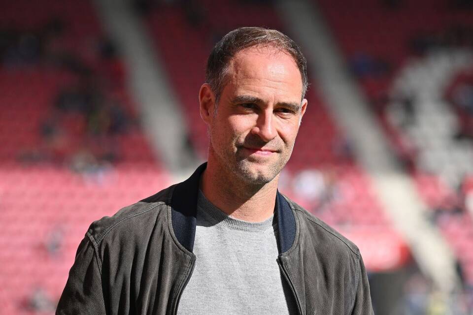 Oliver Mintzlaff Oliver Mintzlaff