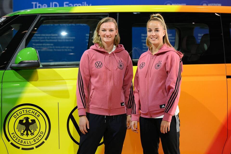 Alexandra Popp und Giulia Gwinn