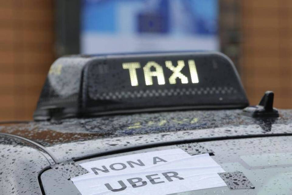 Taxi