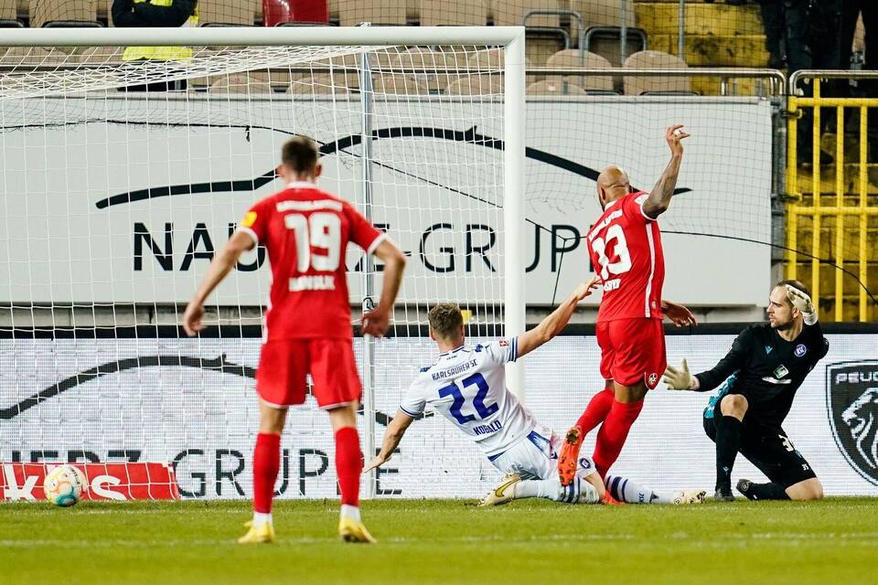 1. FC Kaiserslautern - Karlsruher SC