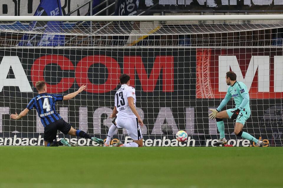 SC Paderborn 07 - Arminia Bielefeld SC Paderborn 07 - Arminia Bielefeld