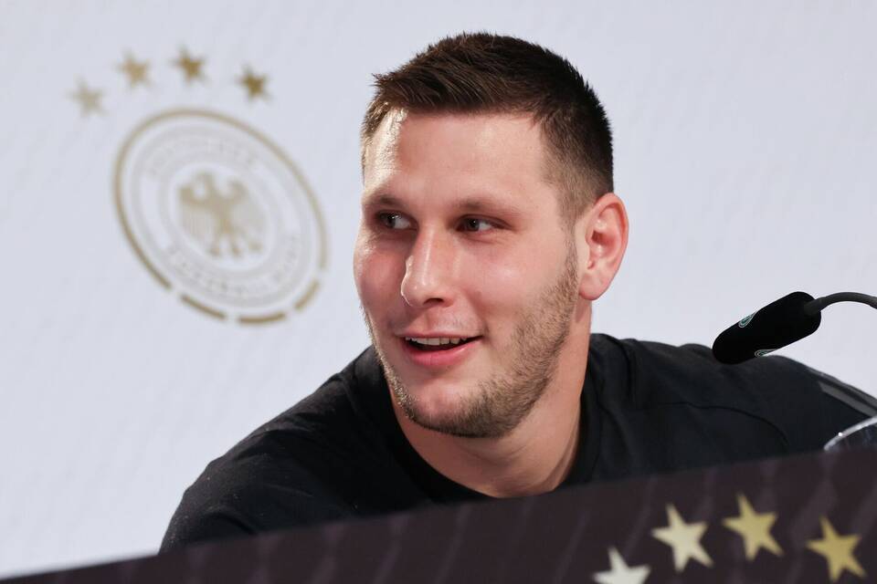 Niklas Süle Niklas Süle