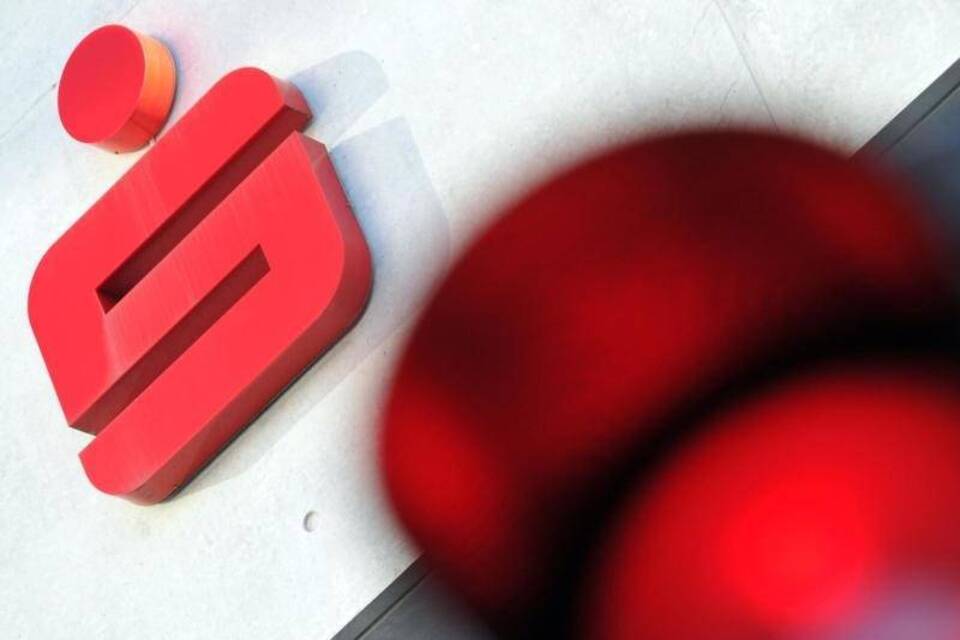 Streit um hochverzinste Sparverträge Streit um hochverzinste Sparverträge