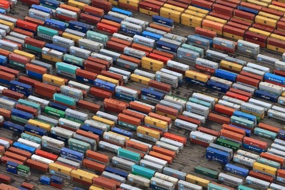 Container Container