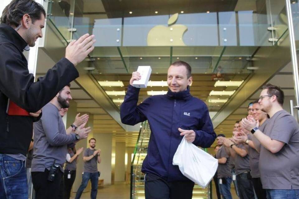 Verkaufsstart iPhone 6s in Hamburg Verkaufsstart iPhone 6s in Hamburg