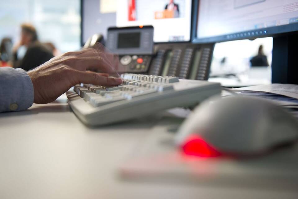 Arbeitsplatz mit Computer