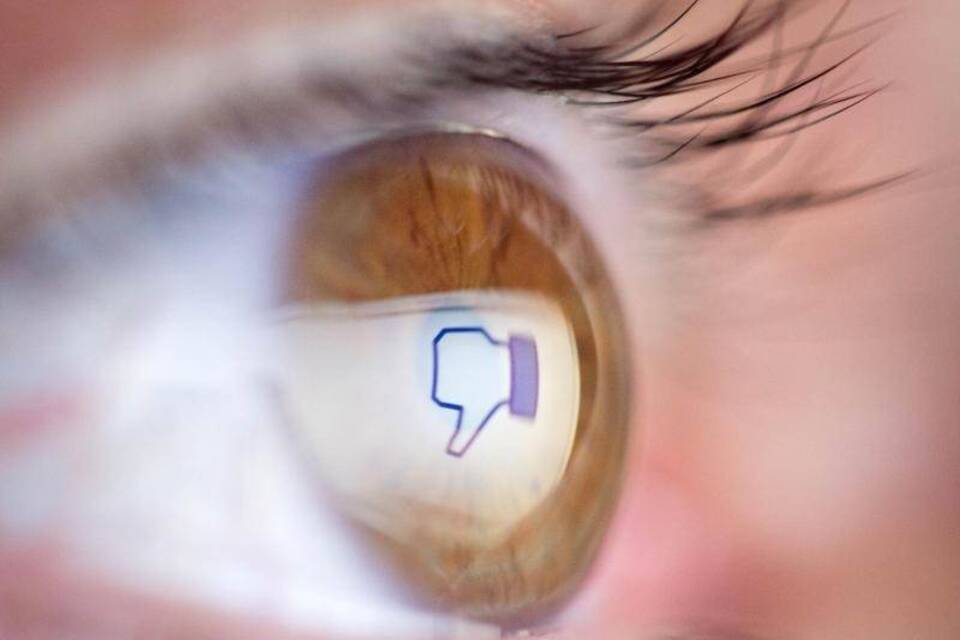 Facebook Facebook