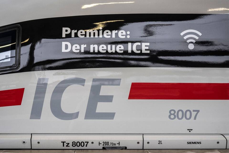 Deutsche Bahn AG nimmt ICE 3 Neo in Betrieb