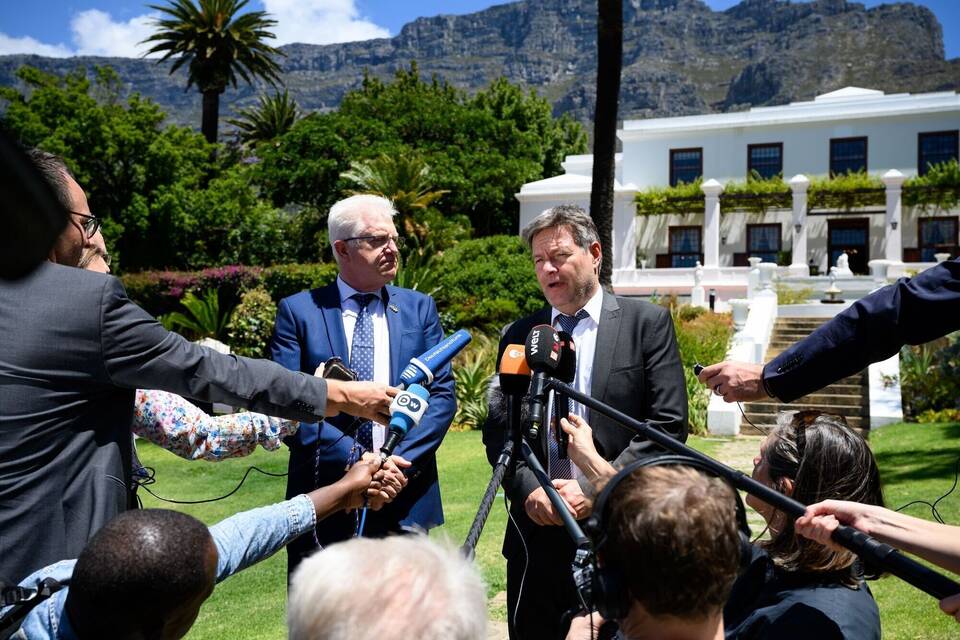 Bundeswirtschaftsminister Habeck in Südafrika Bundeswirtschaftsminister Habeck in Südafrika
