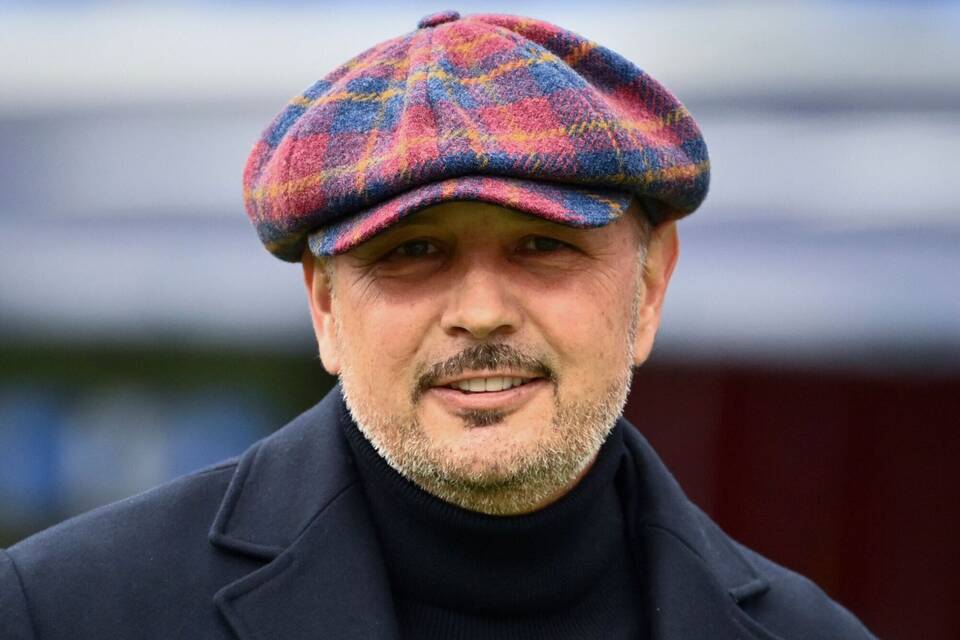 Sinisa Mihajlovic Sinisa Mihajlovic