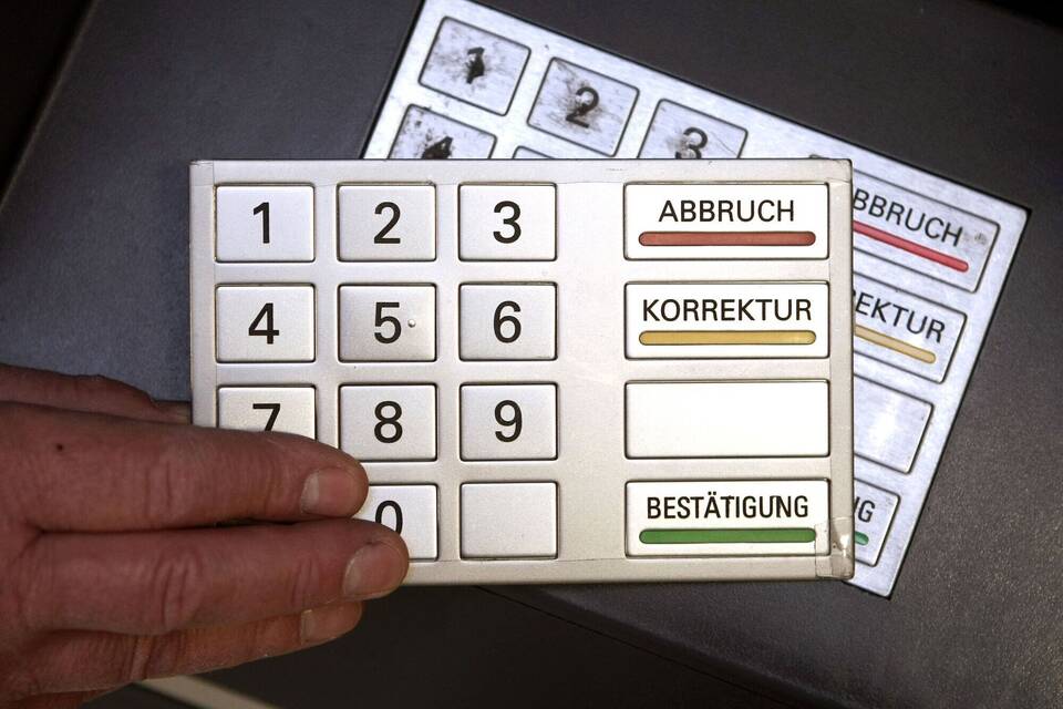 Datenklau an Geldautomaten Datenklau an Geldautomaten