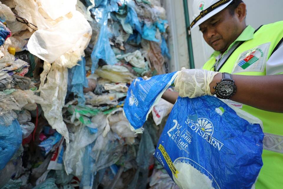 Plastikmüll in Malaysia Plastikmüll in Malaysia