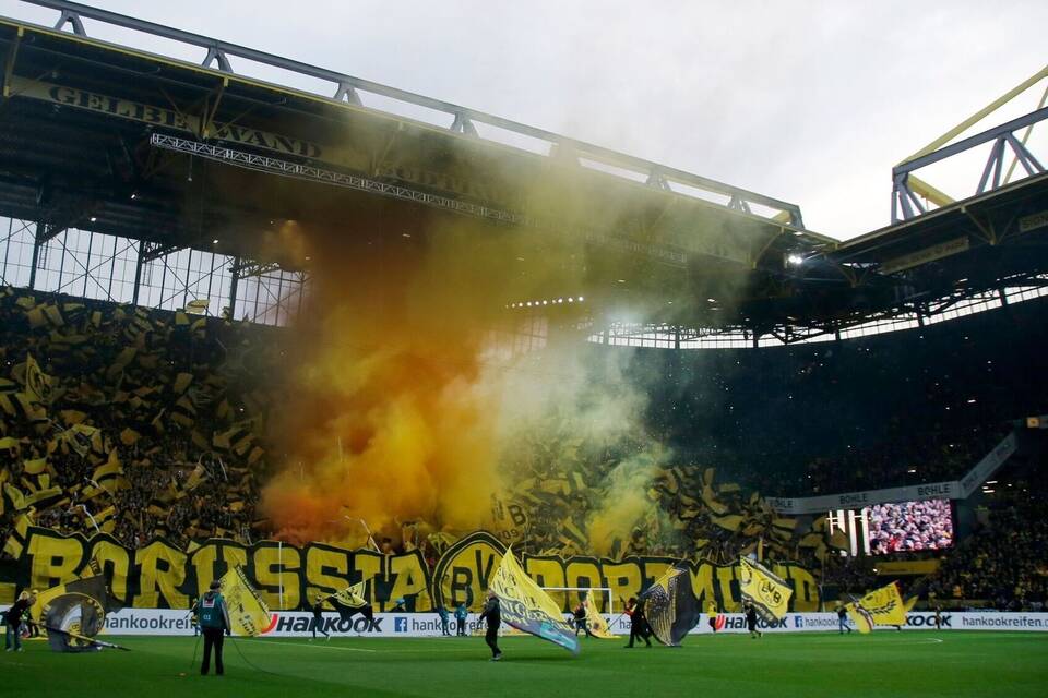 Borussia Dortmund Fans Borussia Dortmund Fans