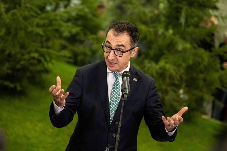 Cem Özdemir Cem Özdemir